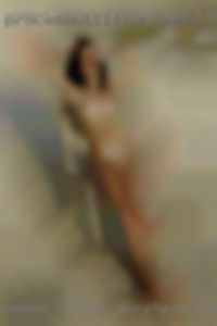 Women who go nude girl change tire Morehead, Kentucky.
